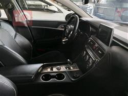جێنسس G70